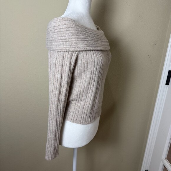 WILD FABLE Super Soft Off Shoulder Sweater Cable Tan color Size Small - Picture 6 of 8